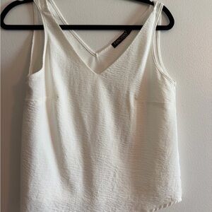 Fancyinn Size Medium M White Women’s Tank Top
